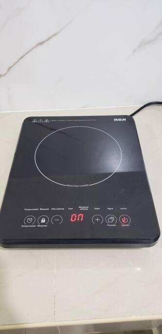 شقة Departamento Privado7, 2 Camas Matri, Parking, Cocina Equipada, Wifi 65 Mb, 2 Climas,Centrico,Tv Smart سيوداد فاليس المظهر الخارجي الصورة