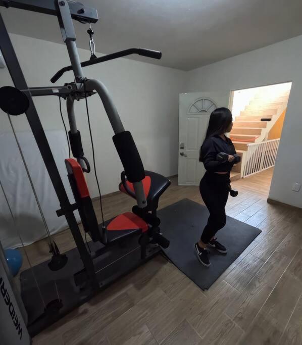 شقة Departamento Privado7, 2 Camas Matri, Parking, Cocina Equipada, Wifi 65 Mb, 2 Climas,Centrico,Tv Smart سيوداد فاليس المظهر الخارجي الصورة